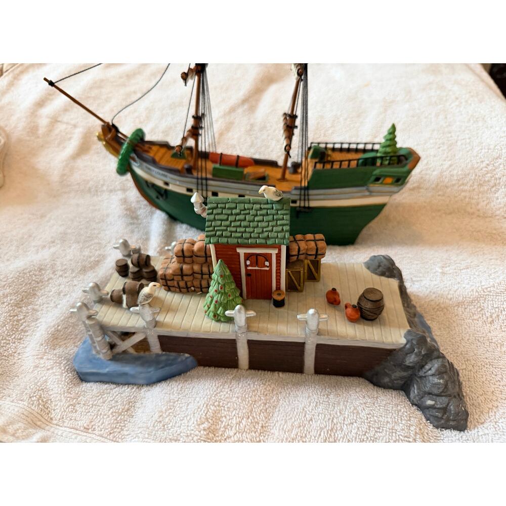 Dept 56 Heritage Village Snow Village The Emily Louise Ship Dock Lighted Set - Picture 7 of 16